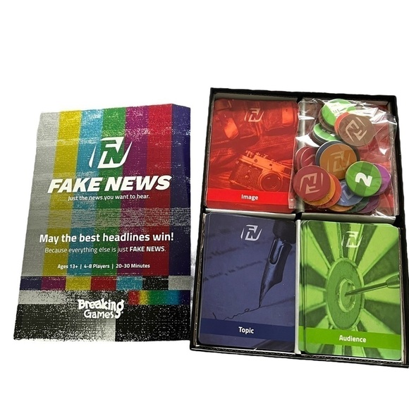 Breaking Games Fake News Board Game - Picture 6 of 6